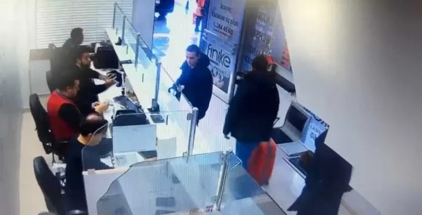 Belgeler Ortaya Çıkınca Panikledi! Veli Ağbaba'dan 'Emre Caner' İtirafı